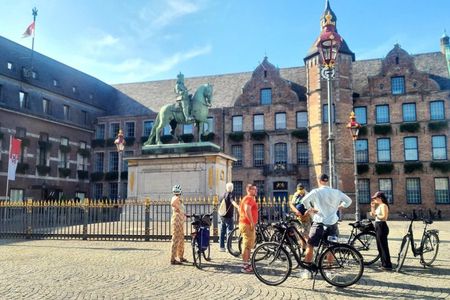 Guided, 3-hour bike tour of Düsseldorf’s highlights
