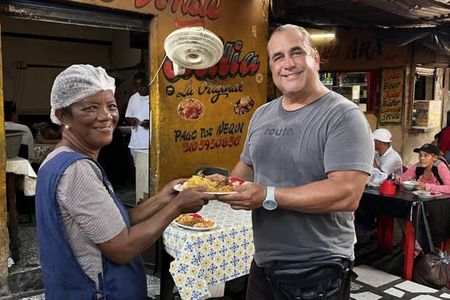 FUN BIKE TOUR with LUNCH at ANTHONY BOURDAIN FAVORITE SPOT