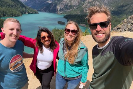 Seattle: North Cascades Highlights (catered lunch)