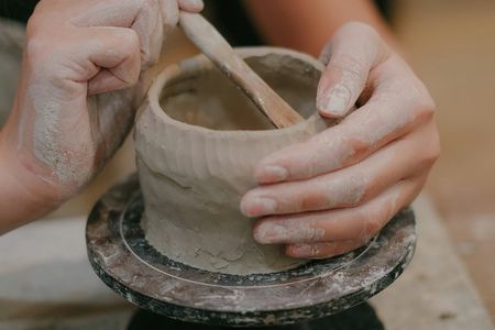 Course in Ceramics Modeling and Creativity