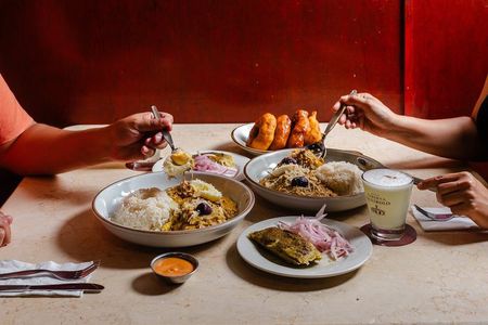 Limeno Bites Food Tour with 14+ Tastings