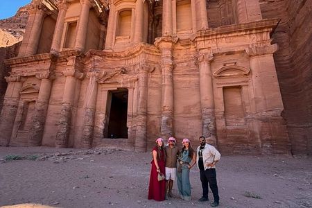 Tour Privado en Español a Petra: Historia y Cultura Nabatea