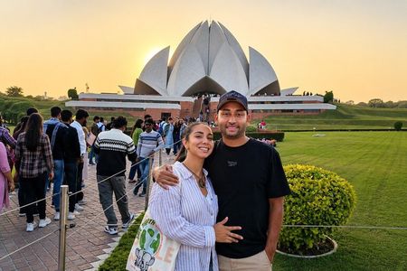 Delhi: Private Luxury Full-Day Tour of Old & New Delhi