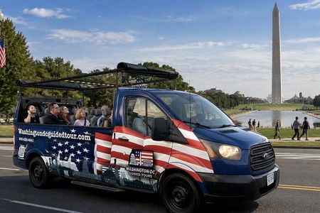 Washington DC Monuments & Memorials Small Group Open-Air Cruiser