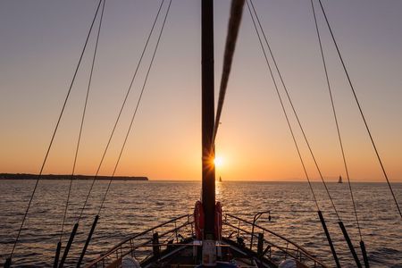 Santorini Volcanic Sunset Cruise