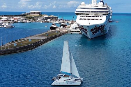 Private Catamaran charter Swim sail snorkel cliff jumping SUP