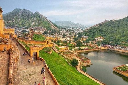 All-Inclusive Jaipur City Private Day Tour from Delhi by Car