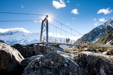 Mt Cook & Hooker Valley Small Group Tour from Queenstown