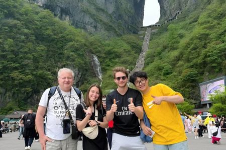 Zhangjiajie 2-Day Private Tour: Avatar Mountains & Glass Bridge