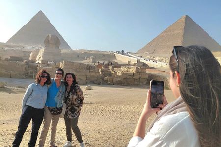 VIP Private 1 Day Tour To Giza Pyramids & GEM