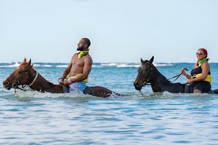 Bamboo Rafting & Horseback Ride Guided Tour with Lunch in Jamaica