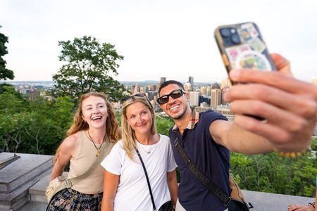 Montreal Guided Tour with Notre Dame Basilica & Mont Royal