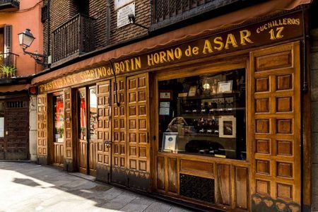 Madrid Tapas, Taverns and History Tour with Botín
