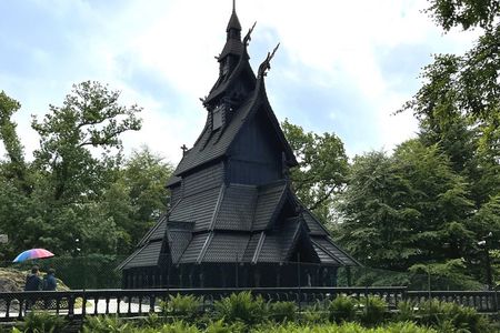 Bergen with a Local. Culture, mountain views, and Stave Church