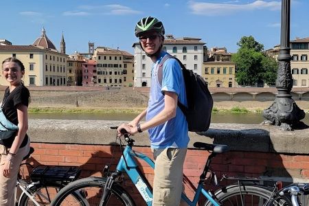 Half Guided e-bike tour with lunch break