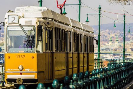 Budapest Private Tour by Walk & Transit (24h Pass Included)