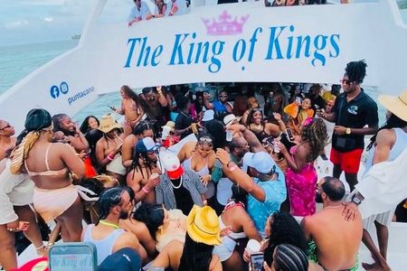 Hip Hop Party Boat in Punta Cana with Live DJ for Adults