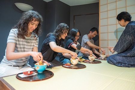 Kyoto Nishiki Market Walk Tour with Tea Ceremony Experience