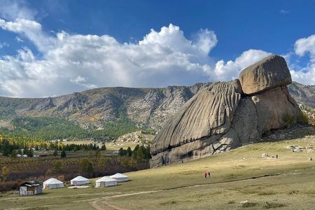 2 Day Terelj Park and Mongolian Nomadic Family Experience