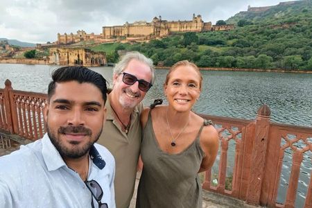 Jaipur : Private Full Day Jaipur City Tour and Transfer Delhi.