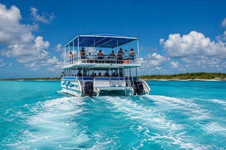 Discovering El Cielo Reef by Double Decker Catamaran