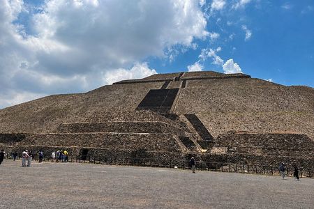 Guided tour of Teotihuacán without breakfast or store visits