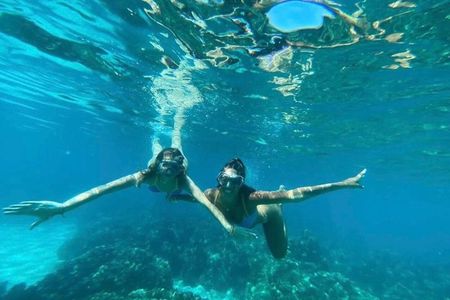 Rosary Islands Tour with Snorkeling and Open Bar