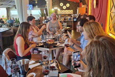 Relaxed Tasting of 7 Croatian Wines in Split Old Town