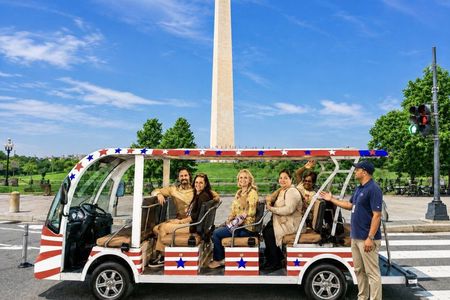 DC's Monuments & Landmark Guided Small Group E-Cart Tour