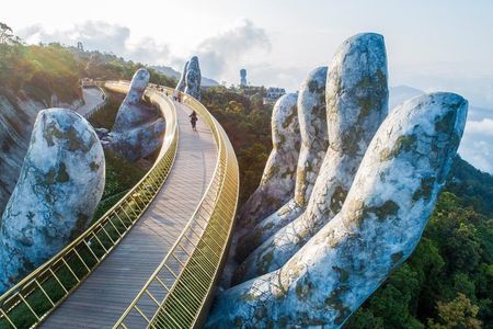 Da Nang Ba Na Hills and Golden Bridge Small Group with Lunch