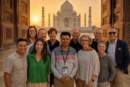 Private 3-Day Taj Mahal Shore Excursion with Flights & Hotels