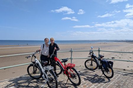 Edinburgh Electric Bike City & Coast Tour | Small Group