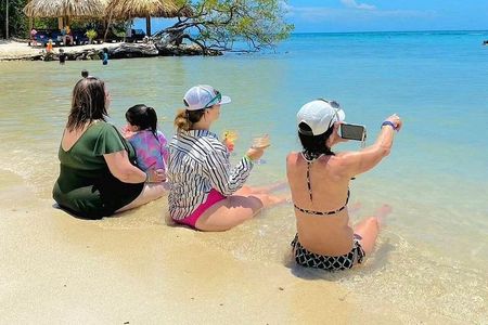 Bradys Cay Private Island Escape with Chocolate Sample