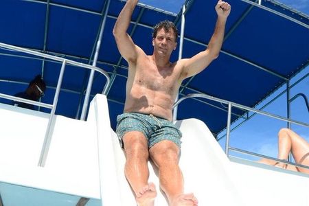 Private Boat Cruise with Snorkel Open Bar and Natural Pool