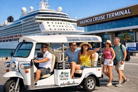 Valencia for Cruisers Tour in Tuk Tuk 2 Hours