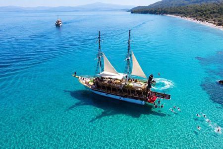 Kusadasi & National Park Boat Tours with Lunch and Transfer