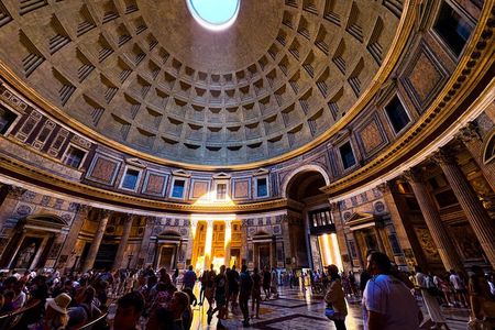 Pantheon, Piazza Navona and Hidden Gems Small-Group Tour