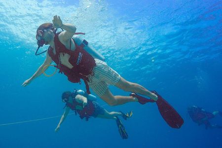 CWORI Dive Center: Try Scuba Diving Experience at Coki Beach