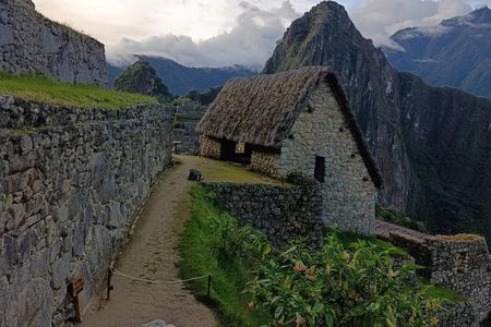 Machu Picchu and Sacred Valley 2 Day Panoramic Train Tour