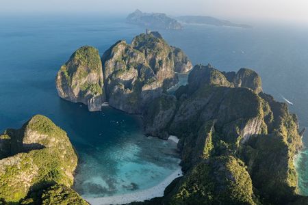 Island Cruise from Phuket to Phi Phi Islands with Maya Bay Visit