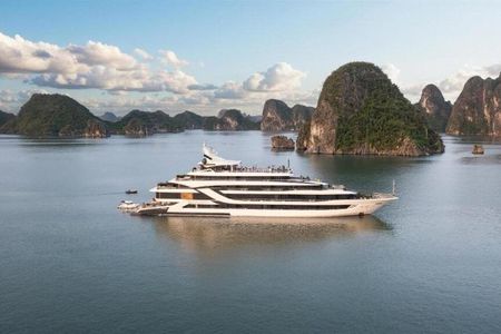 Hanoi: 2-Day Ha Long Bay Luxury Escape with 6-Star Calista Cruise