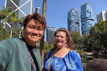 Hong Kong Private Tour with Master Storyteller (Full or Half Day)