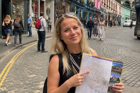 Edinburgh: Hidden Closes, Secrets & Scandalous Stories