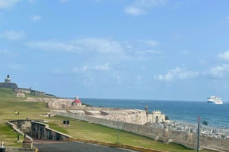 2-in-1 Old San Juan Walking Tour and Beach Day-Transport Included