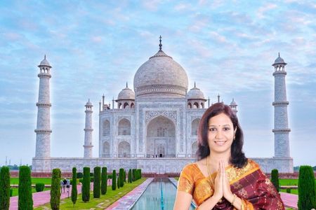 Taj Mahal Tour by Gatimaan Train – All Inclusive