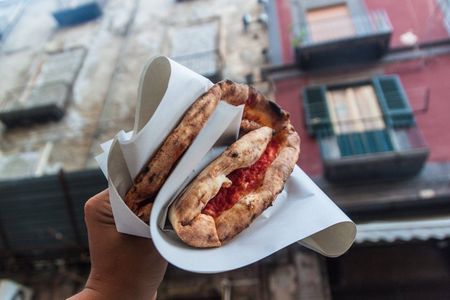 Naples Street Food Experience & Historic Center Walking Tour
