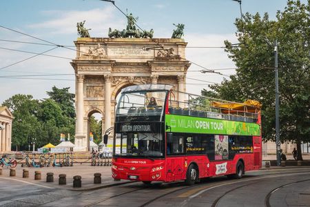 72-Hour "Gray Line" Milan Hop-On Hop-Off Tour with Audio Guide