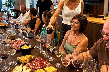 Málaga Andalusian Wine Tasting: 5 Wines and Local Food