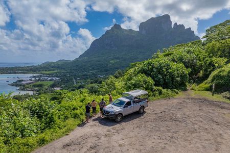 Bora Bora: Half Day Island 4WD Guided Tour