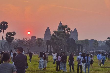 Angkor Wat Highlights Full-Day Tour